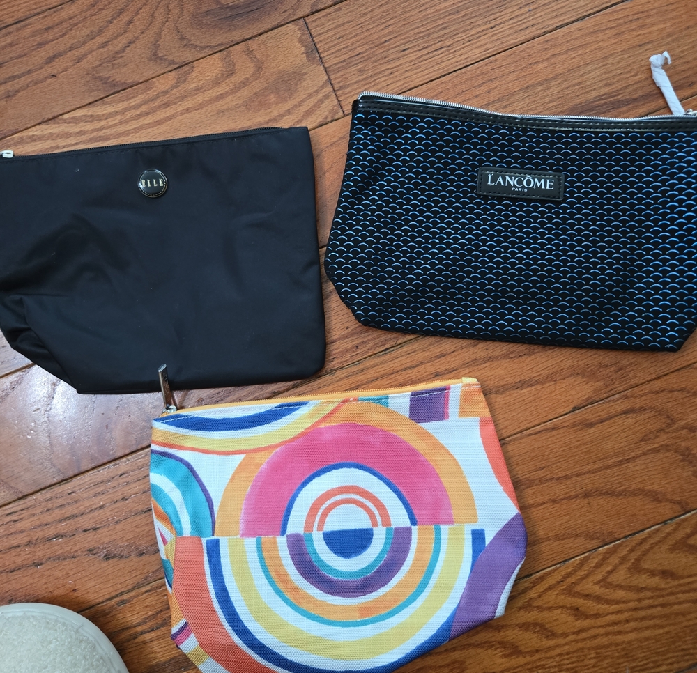 3 MAKEUP BAGS LAMCOME,CLINQUE, ELLE